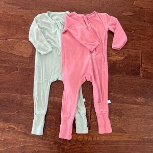 Dreamland Baby Bundle of 2 Bamboo Pajamas DreamCuffs Full Zip One Piece 6-9 Mon